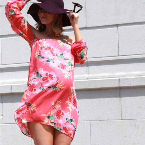 Pinkblush Dresses & Skirts - *MATERNITY* off the shoulder dress Pinkblush Dresses & Skirts - *MATERNITY* off the shoulder dress